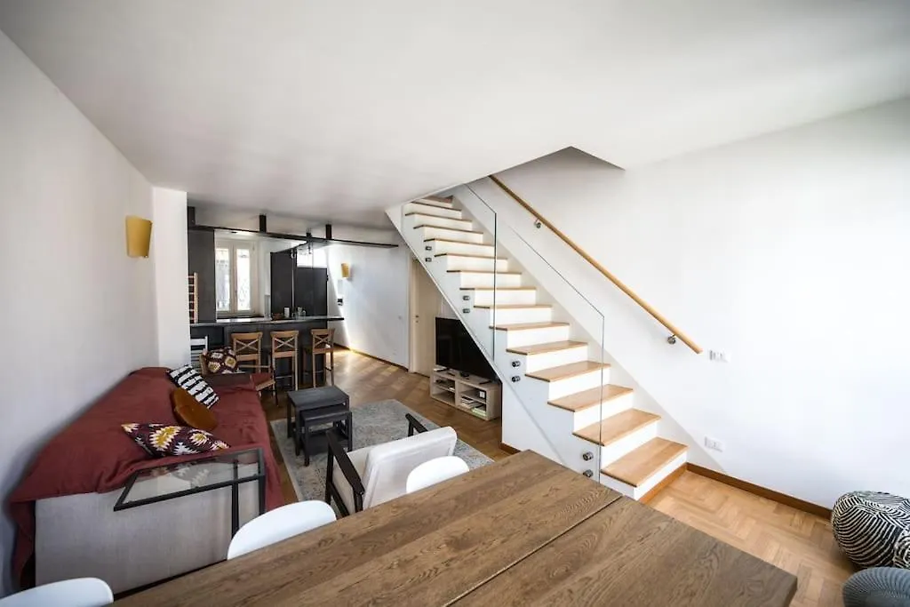 Wonderfull Two Floors Apartment Navigli Milan Italy